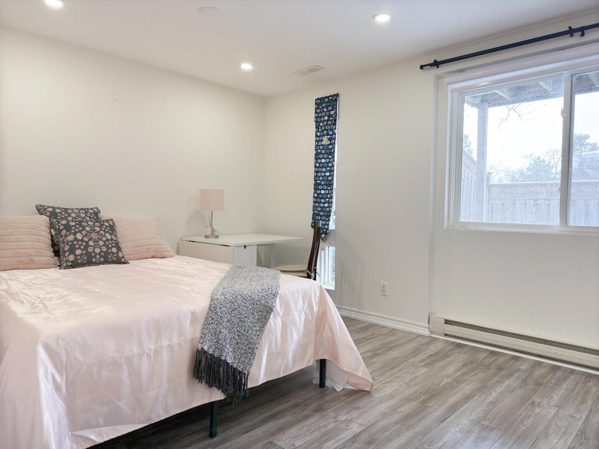 Cozy Room With Private Bath Near Don Mills Subway Торонто Экстерьер фото